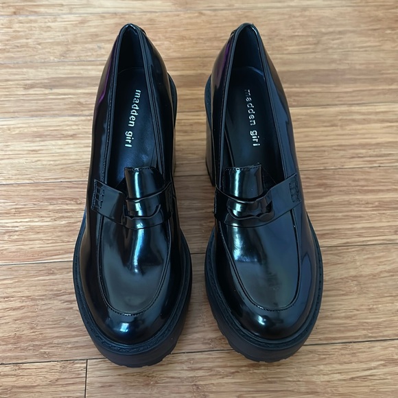 New without box Madden Girl Black Pumps Size 10 - Picture 1 of 3
